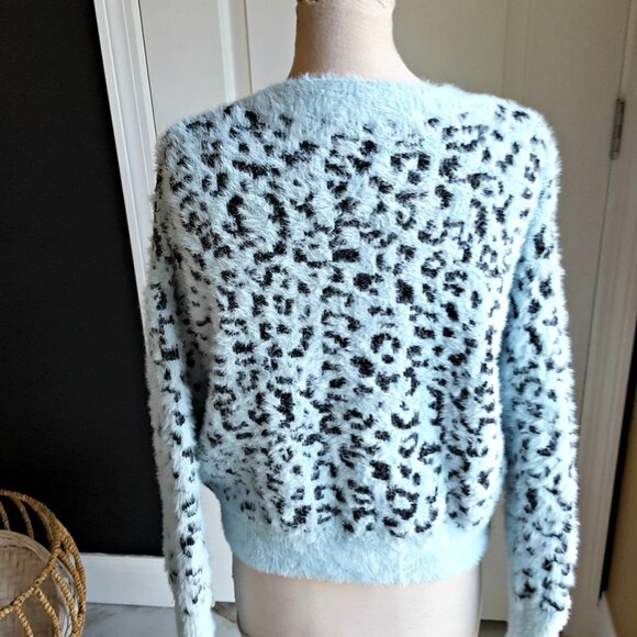 FRANCESCA'S Mi AMI COZY Comfy FUZZY SWEATER - Picture 4 of 5